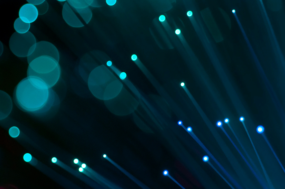 Fibertrådar med ljus som lyser igenom