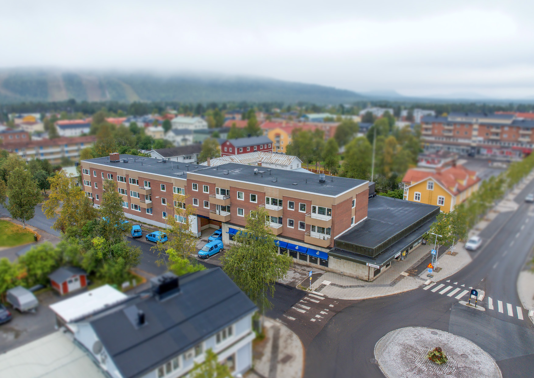 Kv.Svalan Postenhuset med lokaler